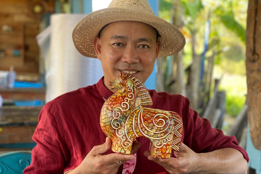 Ngựa chào xuân ở làng Củi Lũ