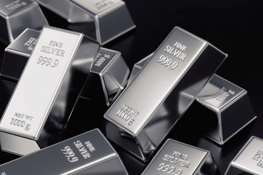 Giá bạc hôm nay 3/2: Giảm sâu hơn 7 USD/ounce, thị trường biến động mạnh