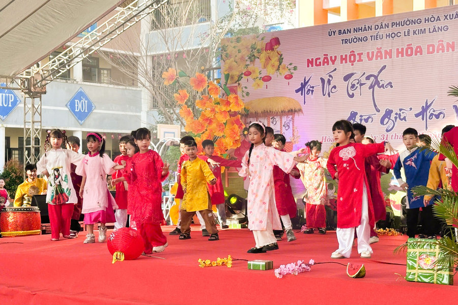 Schools in Da Nang preserve traditional Tet through cultural festivals