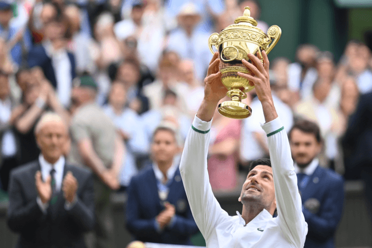 Novak Djokovic và bài toán Grand Slam thứ 25: Có nên bỏ Roland Garros để dồn sức cho Wimbledon?