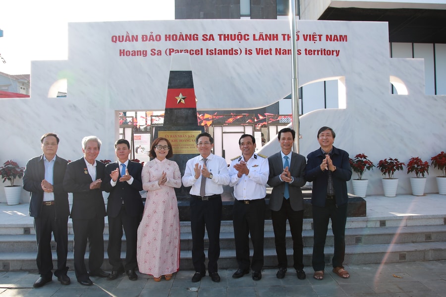Đà Nẵng khánh thành công trình biển tên UBND Đặc khu Hoàng Sa