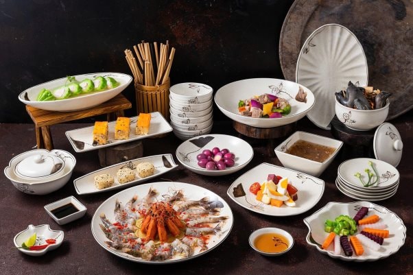 Bát đĩa Thổ Tú - Dấu ấn gốm Bát Tràng trong không gian ẩm thực chuyên nghiệp