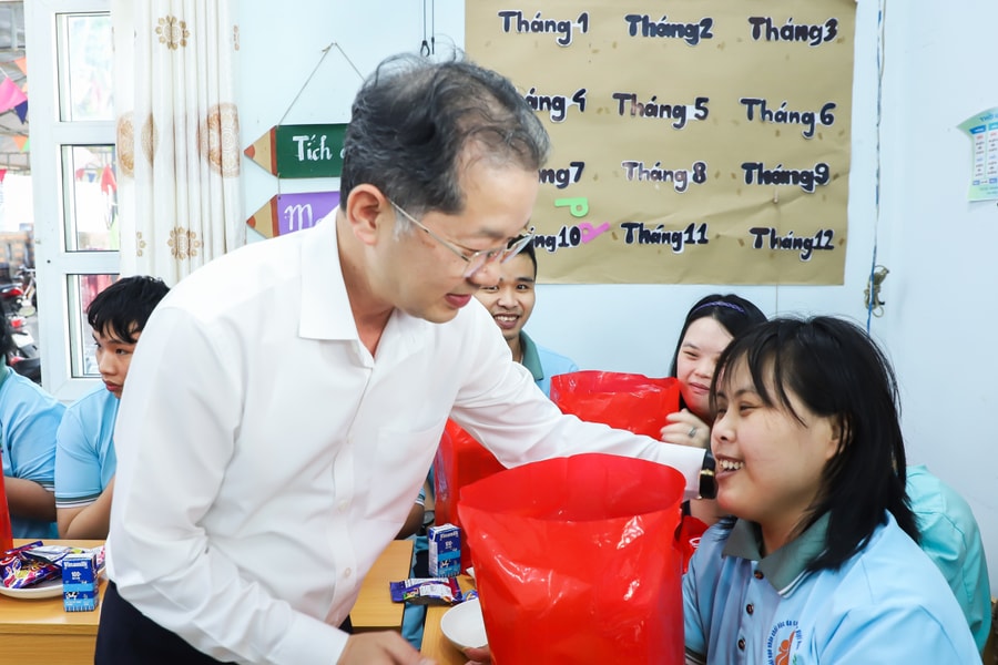 Chánh án TAND Tối cao Nguyễn Văn Quảng thăm, chúc Tết tại Đà Nẵng