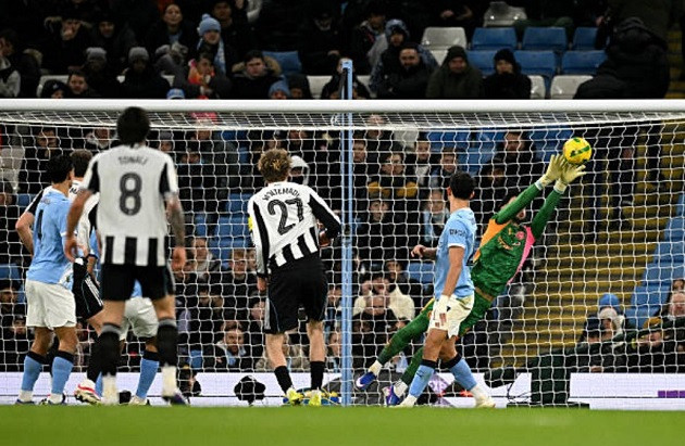 Man City vào chung kết Carabao Cup: Reijnders và Trafford tỏa sáng trước đại chiến Arsenal