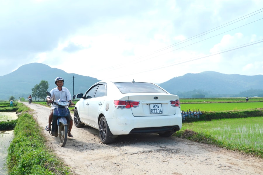 Cấp thiết đầu tư đường liên xã