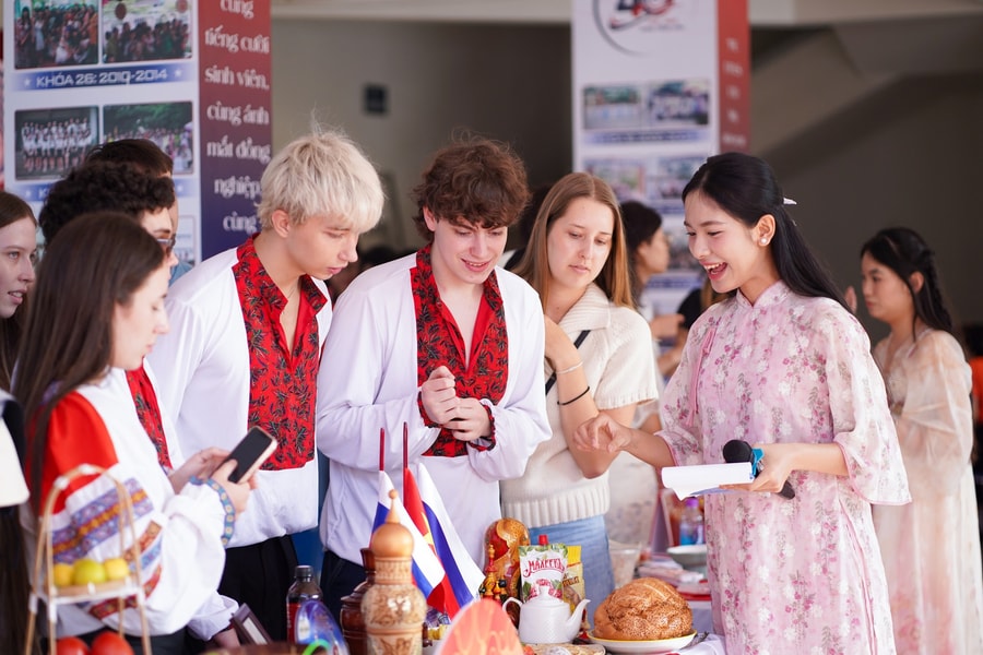 International students immerse themselves in Vietnamese Lunar New Year traditions