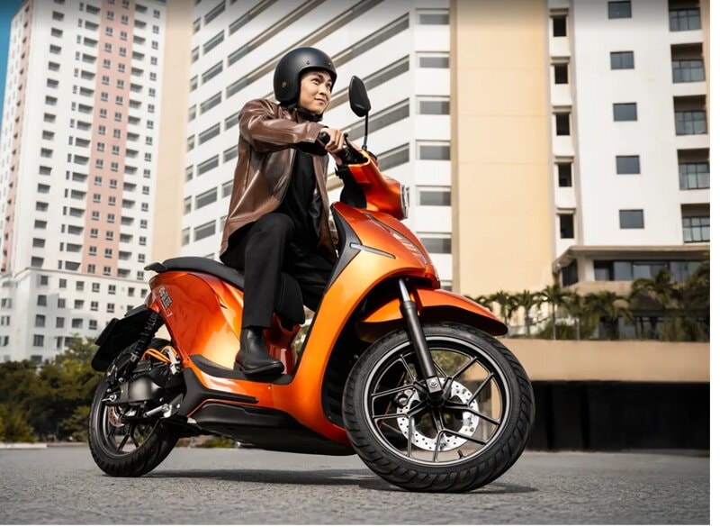 Top 4 xe máy điện có tốc độ nhanh nhất tại Việt Nam: Từ BMW CE 04 đến Dat Bike Quantum S1