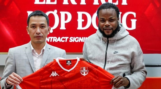 Hải Phòng thiết lập phí giải phóng kỷ lục cho tân binh Ronaldo Fletcher