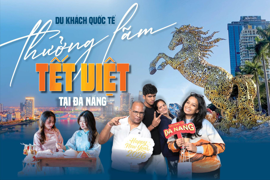 Du khách quốc tế thưởng lãm Tết Việt tại Đà Nẵng