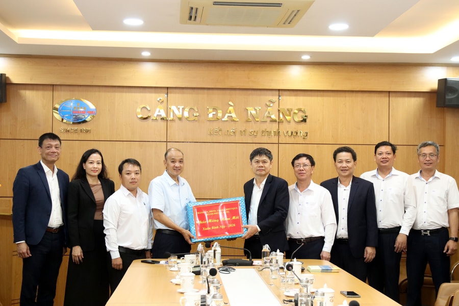 Phó Chủ tịch UBND thành phố Lê Quang Nam thăm, động viên các cơ quan, đơn vị dịp Tết Bính Ngọ