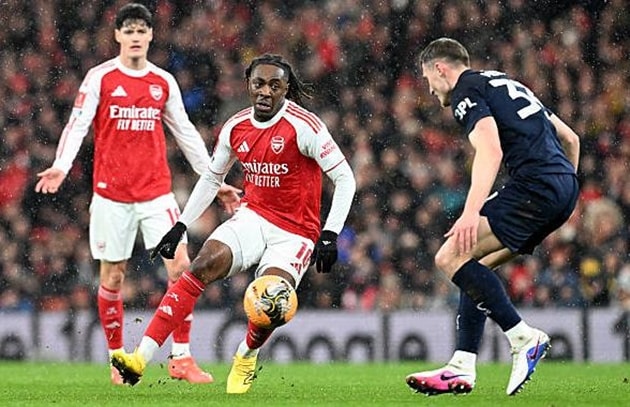 Arsenal 4-0 Wigan: 'Nhạc trưởng' Eberechi Eze rực sáng với cú đúp kiến tạo