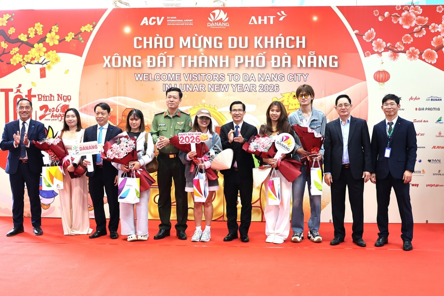 Da Nang welcomes first foreign tourists of Lunar New Year 2026