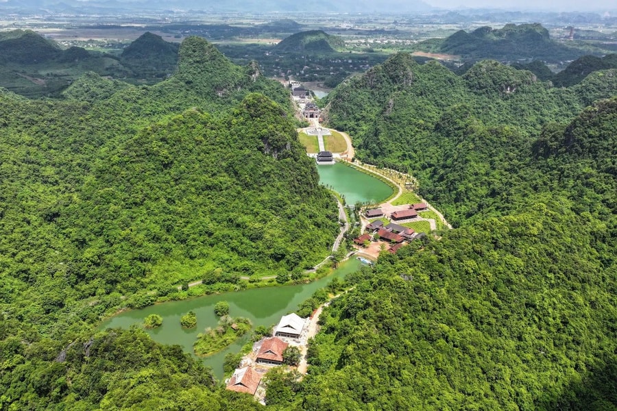 Ninh Bình: Khám phá Thung Ui - tọa độ du lịch sinh thái mới toanh vừa ra mắt đầu năm