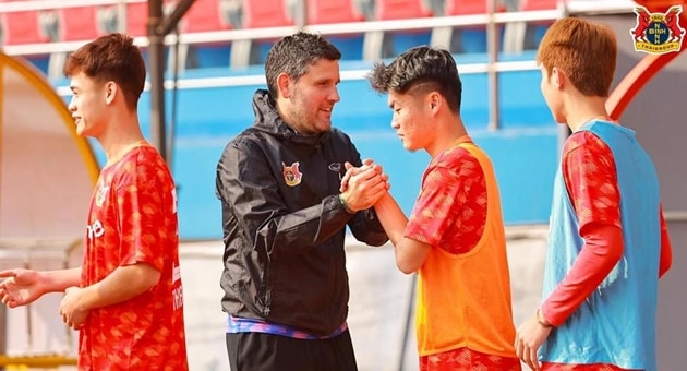 Các CLB V-League đồng loạt hội quân mùng 4 Tết: Chạy đua với lịch thi đấu dày đặc