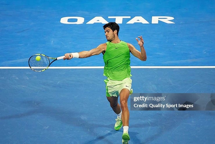 Alcaraz ngược dòng kịch tính trước Khachanov tại tứ kết Qatar Open 2026