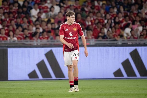 Man Utd gọi lại Jack Moorhouse: Giải pháp chiến thuật thầm lặng cho tuyến giữa của Michael Carrick