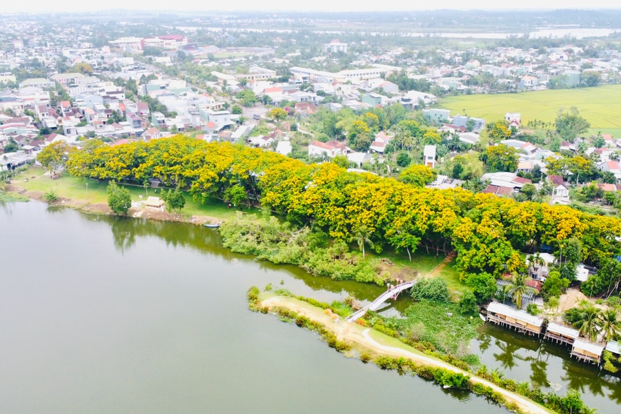Xuân về trẩy hội đình làng Hương Trà
