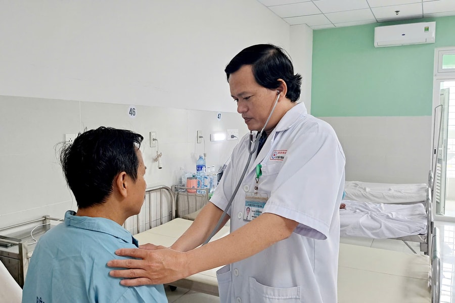 Hết lòng vì bệnh nhân