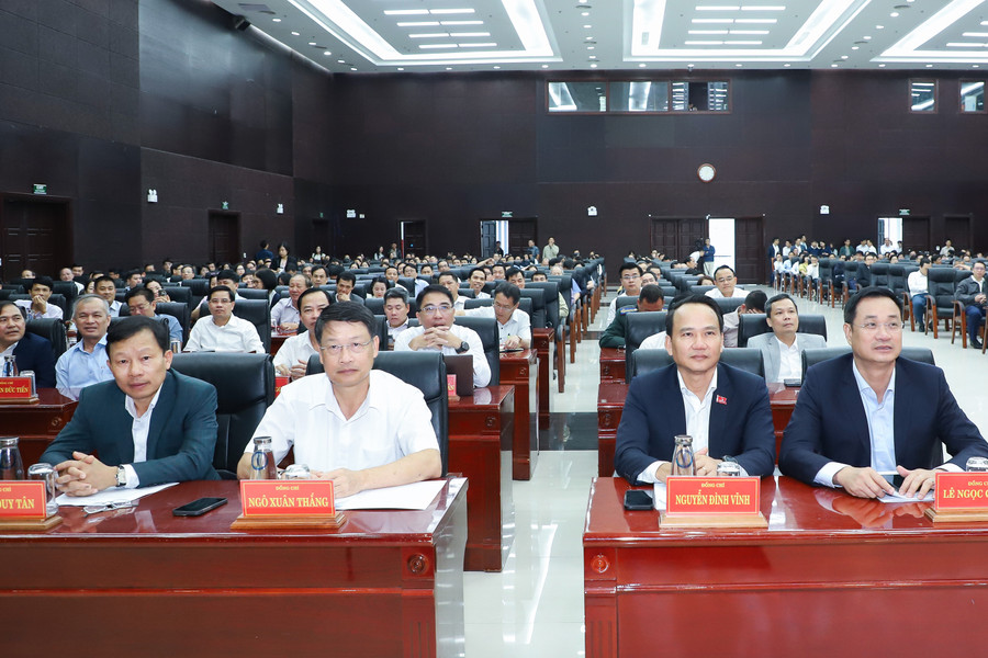 Hơn 2 triệu cán bộ, đảng viên dự hội nghị toàn quốc quán triệt, triển khai thực hiện các Nghị quyết của Bộ Chính trị