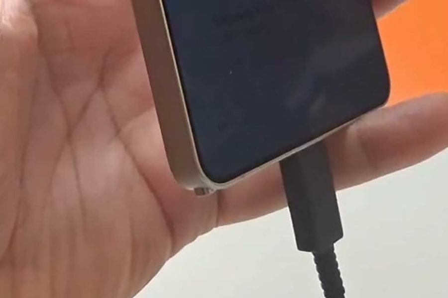 Galaxy S26 Ultra thay đổi thiết kế bút S Pen: Lược bỏ Bluetooth và khe cắm mới