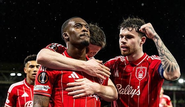 Nottingham Forest lọt vào vòng 16 đội Europa League sau màn rượt đuổi kịch tính tại City Ground