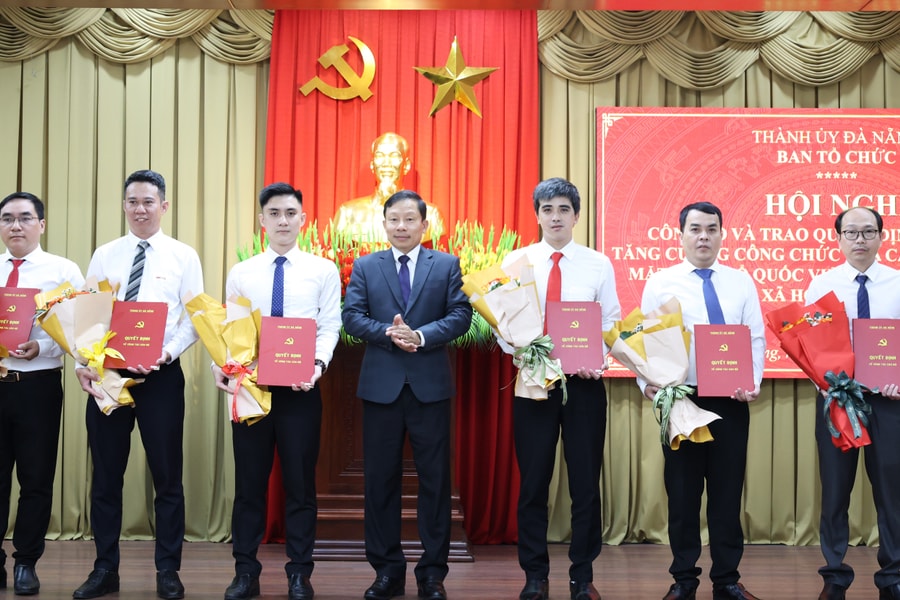 Đà Nẵng điều động 12 công chức hỗ trợ các xã miền núi, biên giới