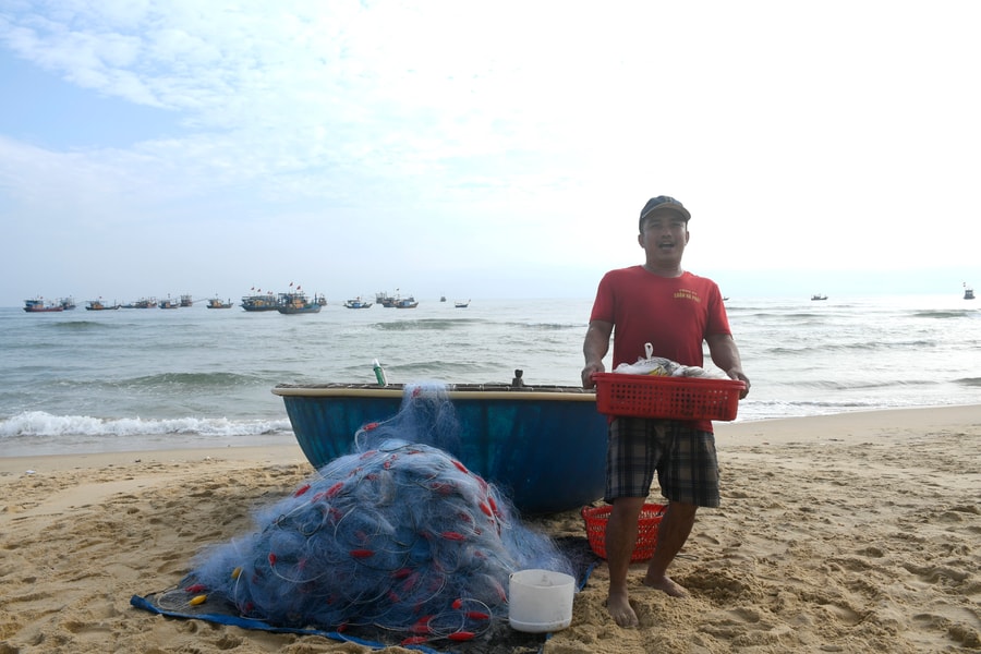 Nói "không" với đánh bắt hải sản trái phép