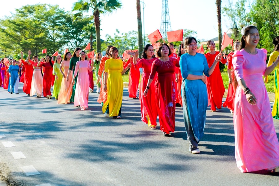 Phụ nữ Đà Nẵng - bản lĩnh, tri thức, kỹ năng và lòng nhân ái