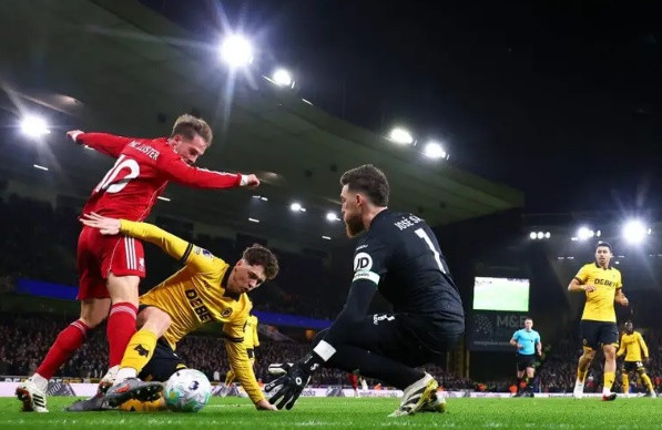 Liverpool tái đấu Wolves tại FA Cup: Arne Slot tìm lời giải cho hàng công sau 72 giờ