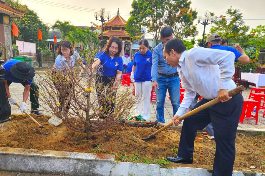 Nông dân phường Hòa Xuân nâng cao hiệu quả công tác bảo vệ môi trường