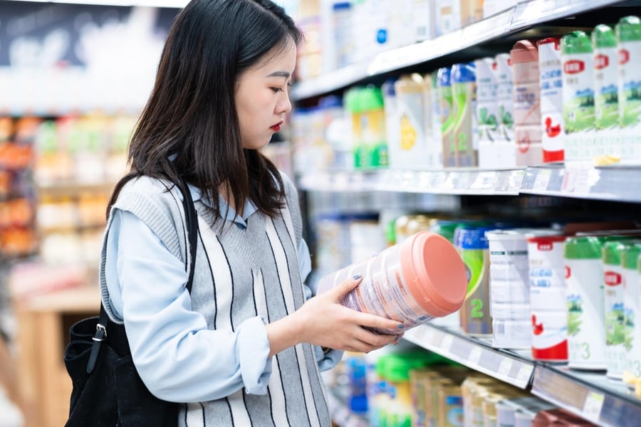 Phát hiện kim loại nặng trong một số loại sữa công thức cho trẻ em tại Mỹ