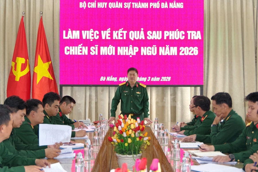 Bộ Chỉ huy Quân sự thành phố Đà Nẵng kiểm tra kết quả phúc tra chiến sĩ mới tại Trung đoàn BB971