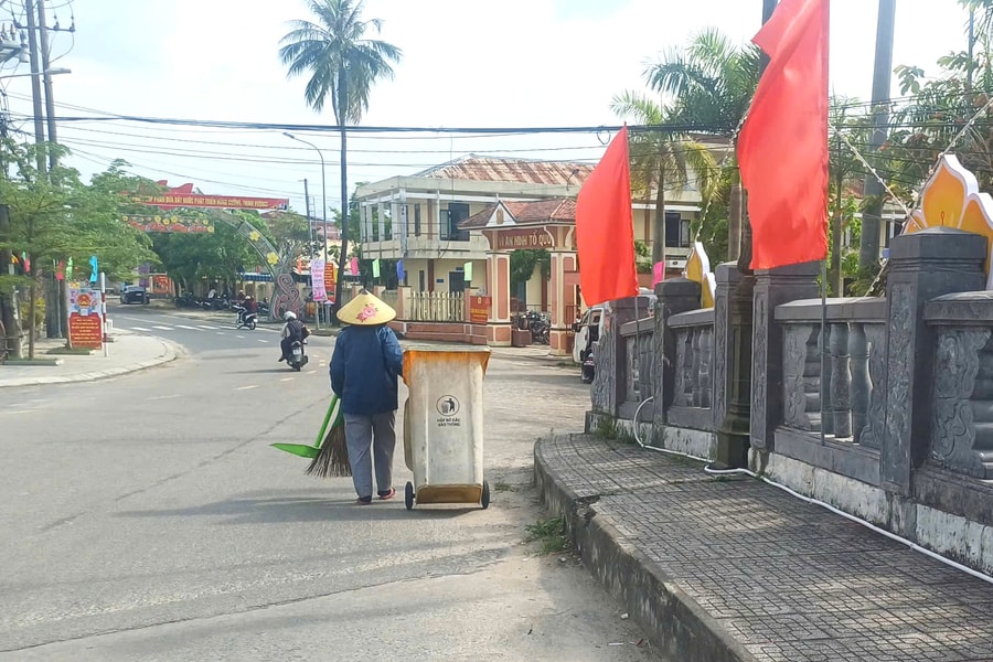 Điểm sáng mô hình “Nhà có thùng rác, đường không rác thải”