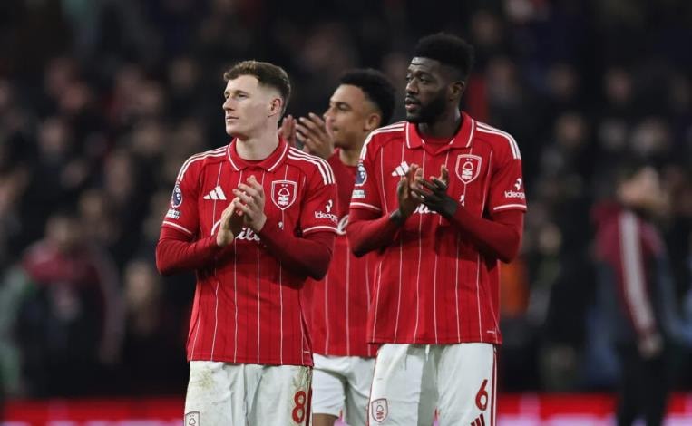 MU nhắm 'cỗ máy quét' 43 triệu bảng thay thế Casemiro: Ibrahim Sangare hay Elliot Anderson?