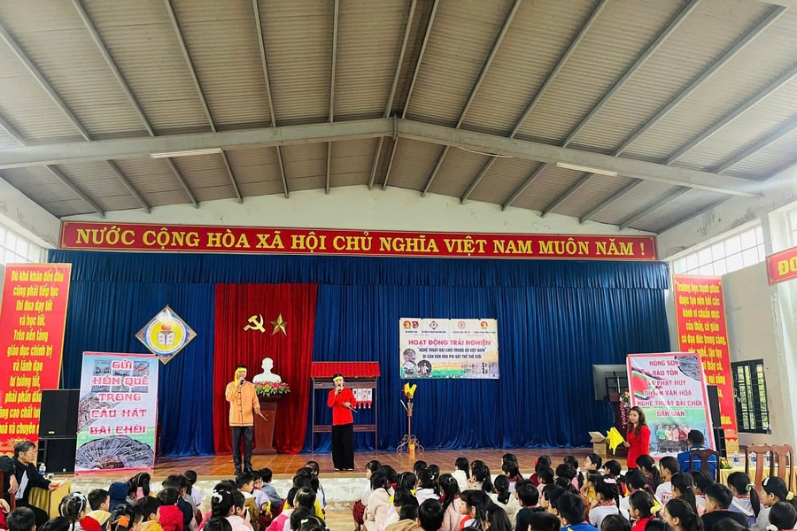 Đưa trò chơi dân gian vào trường học