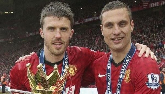 Nemanja Vidic bảo vệ Michael Carrick: Khi bản sắc Man Utd lên tiếng giữa bão chỉ trích
