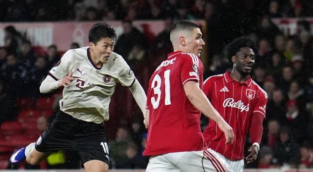 Nottingham Forest 0-1 Midtjylland: 21 cú sút vô vọng và nhát kiếm chí mạng của Gue-Sung Cho
