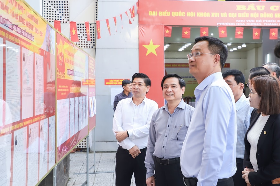 Bí thư Thành ủy Đà Nẵng Lê Ngọc Quang kiểm tra công tác chuẩn bị bầu cử