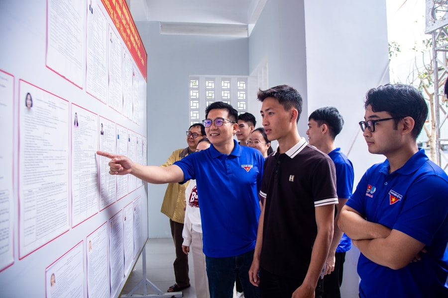 Tuổi trẻ Đà Nẵng hướng về ngày hội non sông