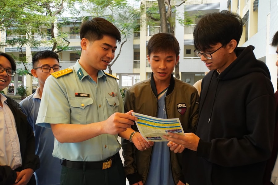 Học viện Phòng không - Không quân hướng nghiệp tuyển sinh tại Đà Nẵng