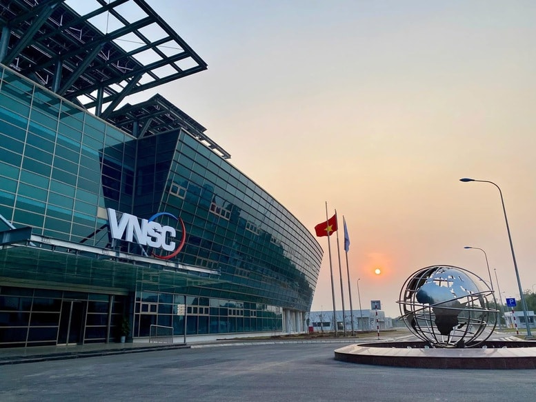 Vietnam inaugurates National Space Center, marking new step in satellite technology