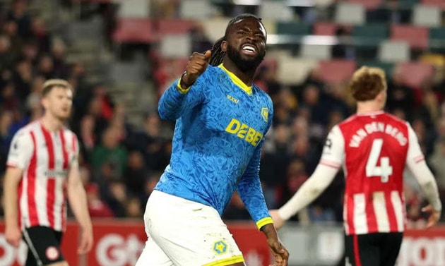Brentford 2-2 Wolves: Tolu Arokodare rực sáng giúp Bầy sói giật lại 1 điểm kịch tính