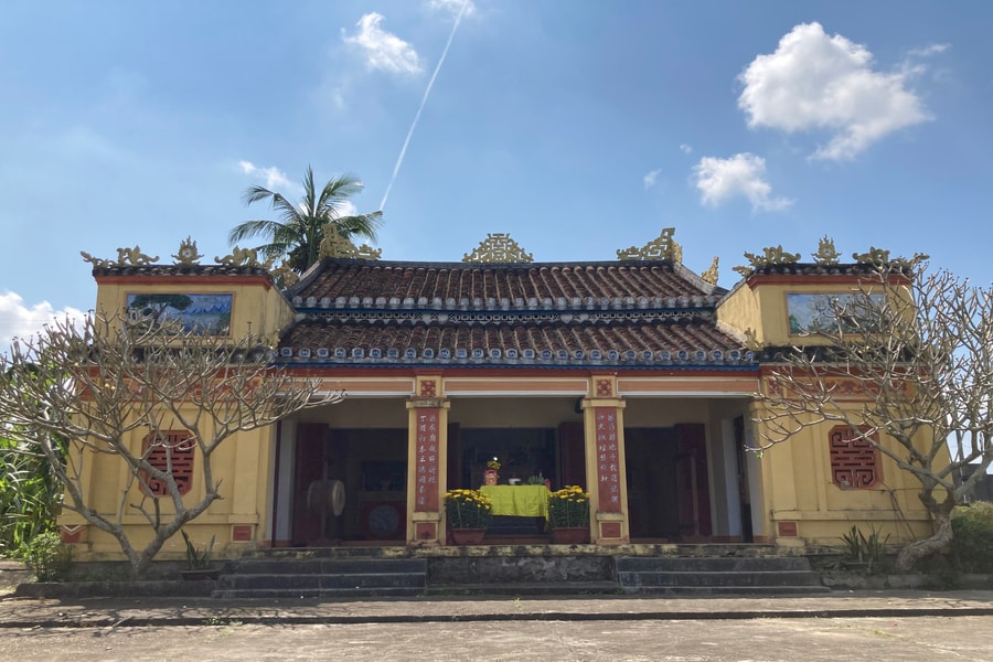 Nhà thờ 12 tộc trong tâm thức người La Qua