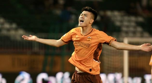 Trung vệ cao 1m95 Đinh Quang Kiệt: Vũ khí đa năng của U23 Việt Nam tại giải CFA 2026