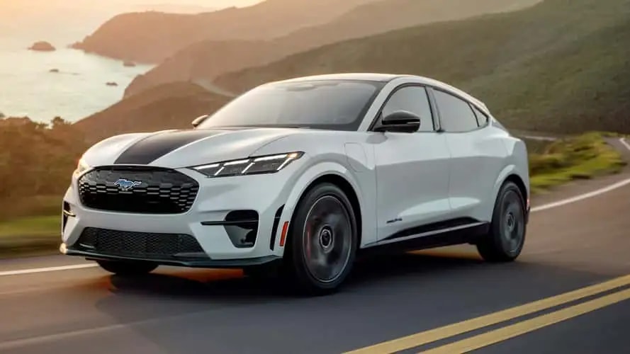 Ford Mustang Mach-E 2026: Nâng cấp Apple CarPlay giúp tối ưu hóa quá trình sạc pin