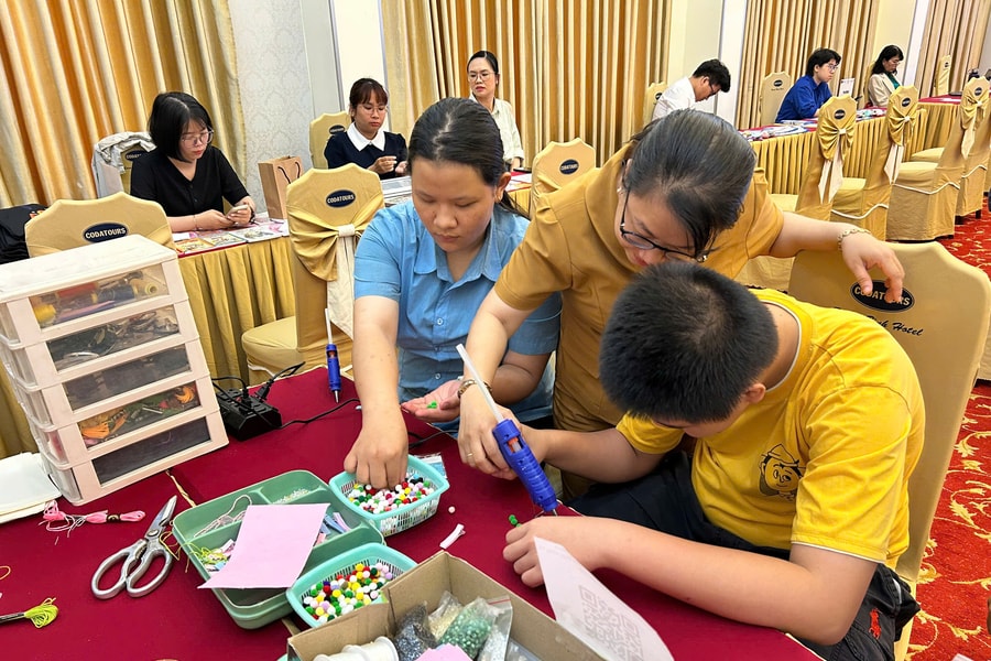 Tư vấn hướng nghiệp cho hơn 100 học sinh tự kỷ, khuyết tật trí tuệ