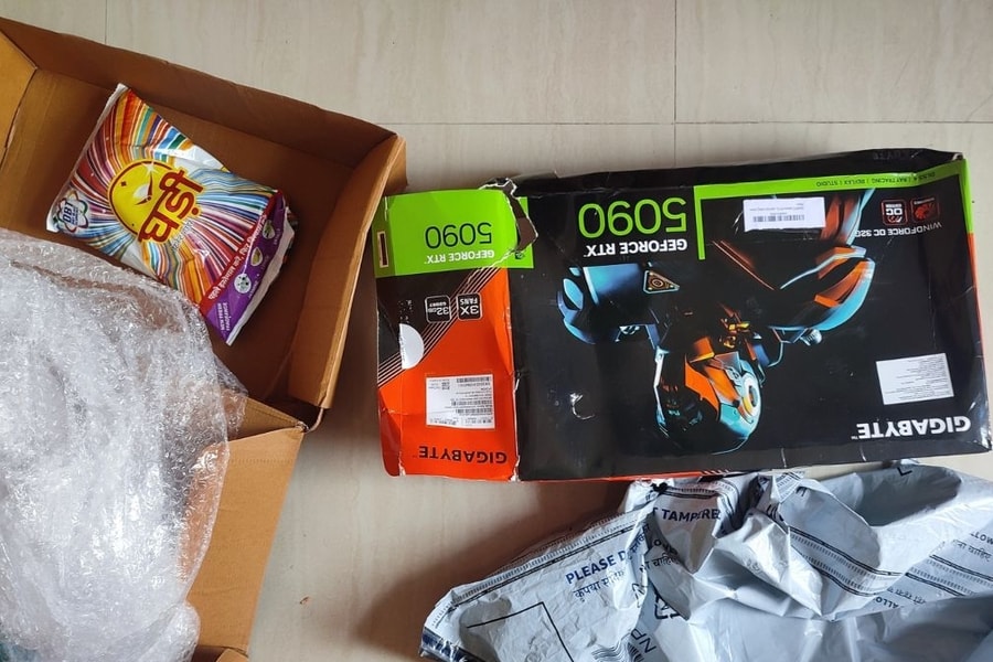 Khách hàng nhận bột giặt thay vì card đồ họa RTX 5090 giá 84 triệu đồng trên Amazon