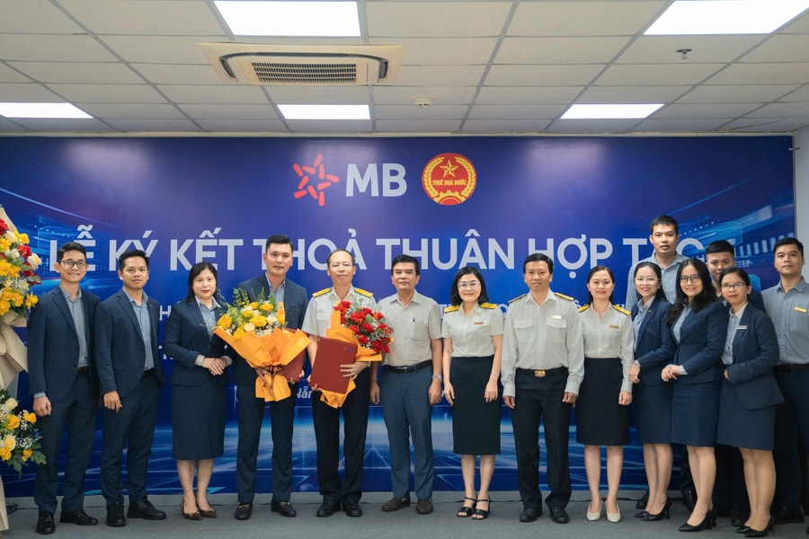 Thuế TP. Đà Nẵng và Ngân hàng TMCP Quân đội khu vực Đà Nẵng ký kết hợp tác về giải pháp chuyển đổi số cho hộ, cá nhân kinh doanh