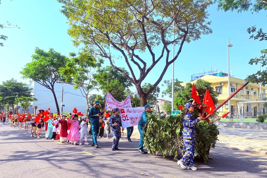 Bồi dưỡng tình yêu Tổ quốc cho trẻ thơ