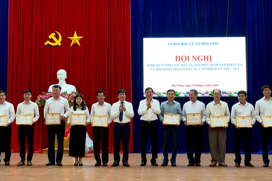 Hòa Vang khen thưởng 10 tập thể, 30 cá nhân có thành tích xuất sắc trong công tác bầu cử